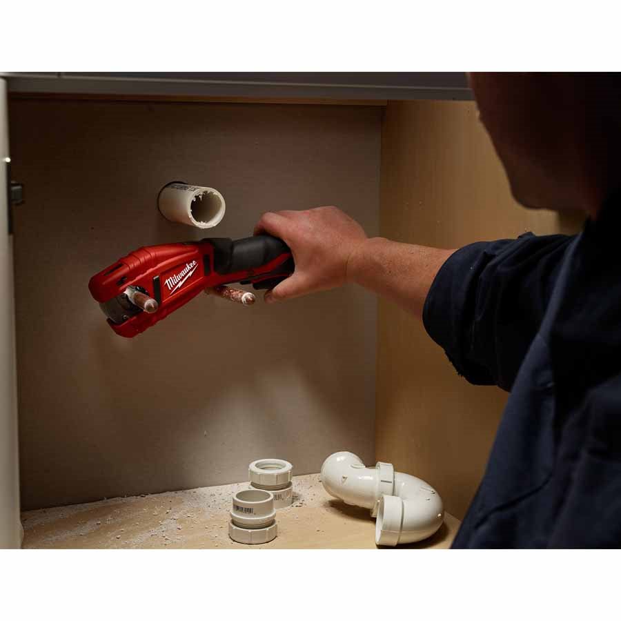 MILWAUKEE Cordless PVC Shear 247022